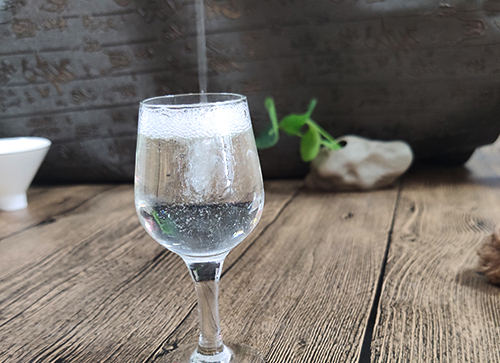 名酒企業(yè)槍?xiě)?zhàn)千元價(jià)格帶集體“升值”是為哪般？