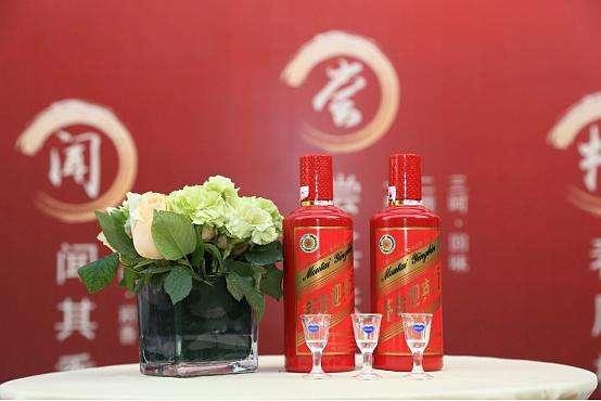 婚禮用什么酒好？這3款品牌白酒，婚禮用酒性價很高