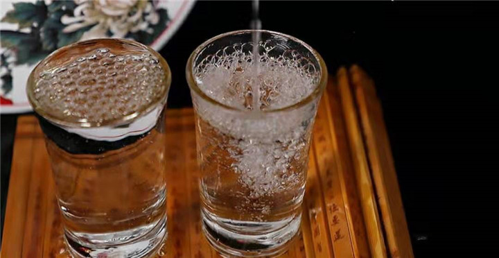 健康喝酒很重要，你知道多少度的白酒最適宜飲用嗎？