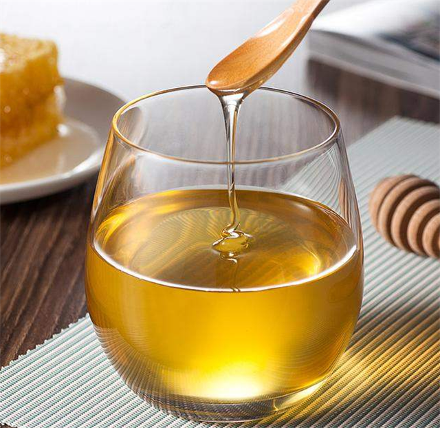 白酒解酒技巧：喝白酒如何能迅速解酒？