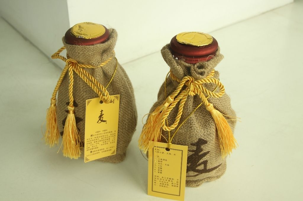 純糧散白酒品牌有哪些？怎么辨別純糧白酒？