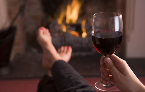 痛風(fēng)可以喝紅酒嗎？痛風(fēng)可以適當(dāng)喝紅酒
