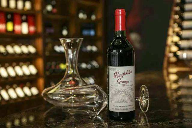 高端紅酒中有什么成分？高端紅酒和低端紅酒有什么區(qū)別？