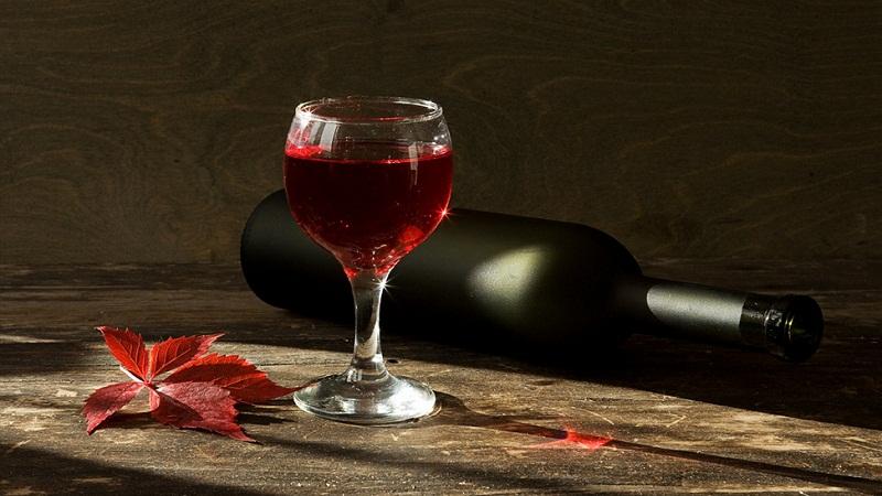 紅酒沒有酒柜怎么存放？紅酒應(yīng)該放置到什么地方？