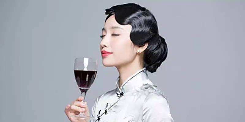 紅酒什么時(shí)候喝比較好？葡萄酒的健康飲用量是多少？