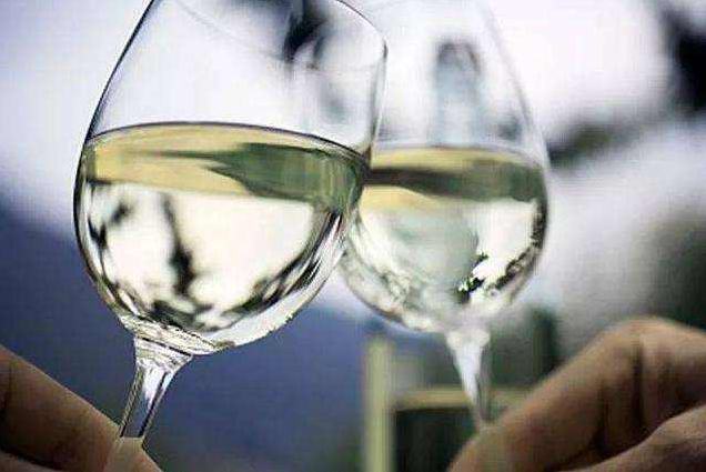 喝酒為什么要碰杯？這些酒桌文化你得知道