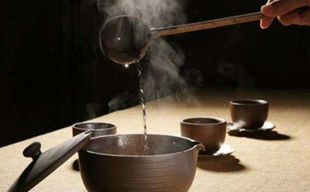 白酒加熱喝有什么好處？古人喝酒之前為何都要溫一溫？