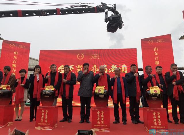 紀(jì)年老酒首發(fā)，百糧春重啟征途
