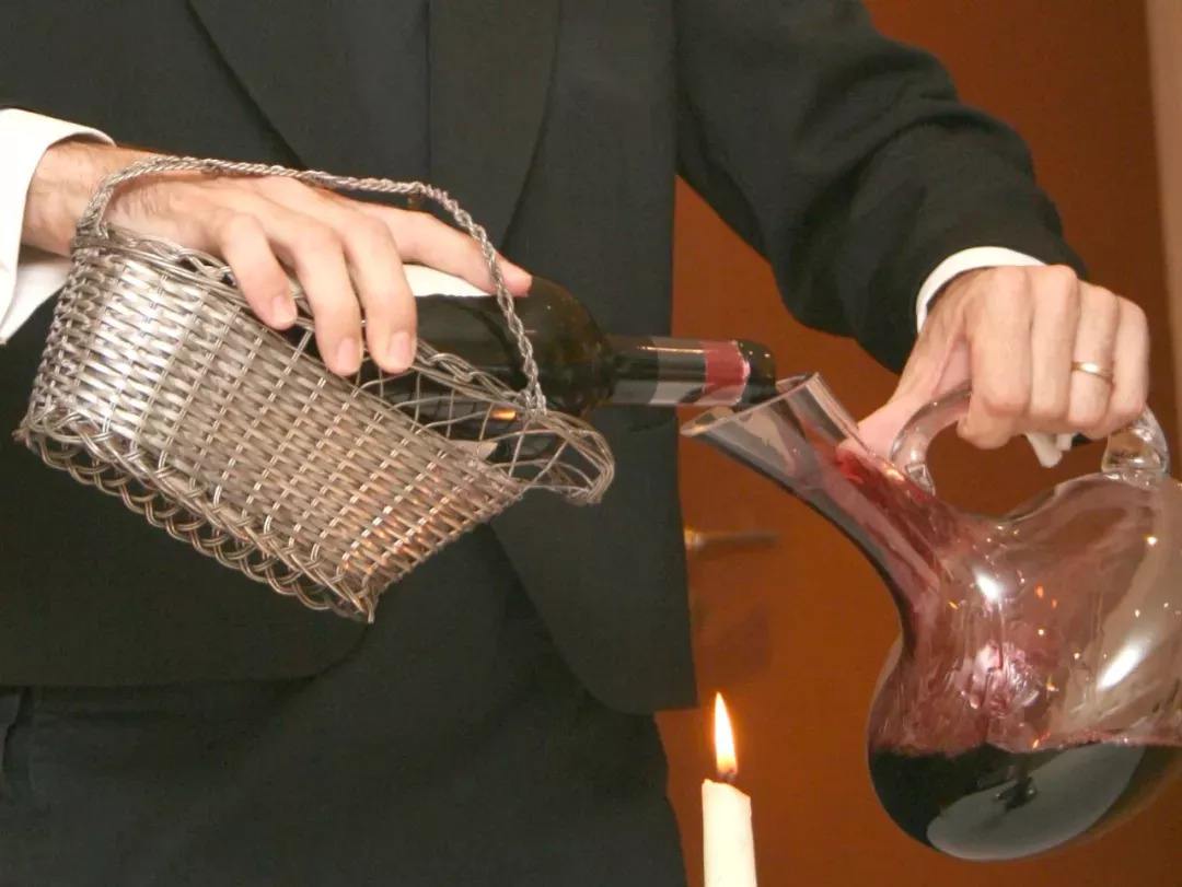 紅酒醒酒的方法是什么？紅酒為什么要醒酒？