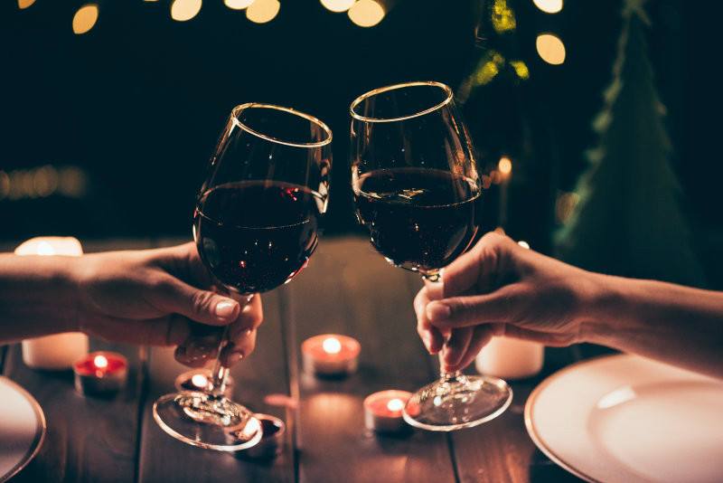 吃月餅可以喝紅酒嗎？月餅可以搭配紅酒嗎？