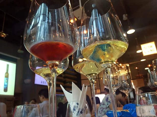 喝冰酒的好處有哪些？冰酒有什么保健功效？