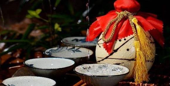 苦蕎酒是白酒嗎？苦蕎酒價(jià)格一瓶多少錢