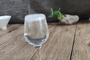 白酒和啤酒哪個(gè)危害大，白酒緩解牙疼嗎？