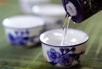 為什么領(lǐng)導只喝醬香酒