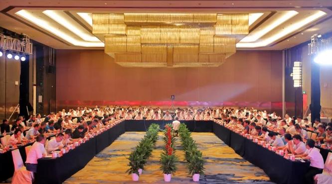 百年傳承十代經(jīng)典，瀘州老窖特曲第十代產(chǎn)品上市發(fā)布