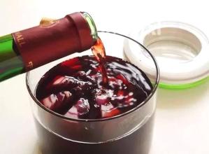 洋蔥泡紅酒有什么功效？洋蔥泡紅酒如何制作？