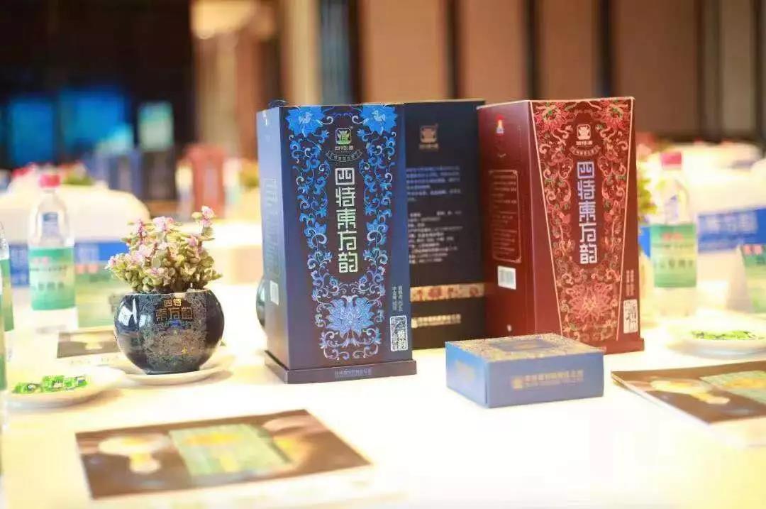 品鑒四特東方韻·弘韻：非凡魅力，匠心工藝