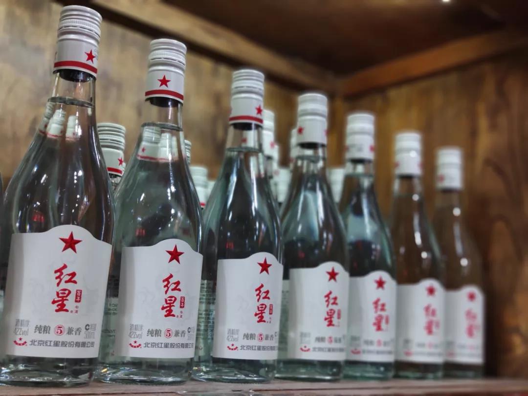 紅星光瓶新品“純糧兼香”，性價比之選