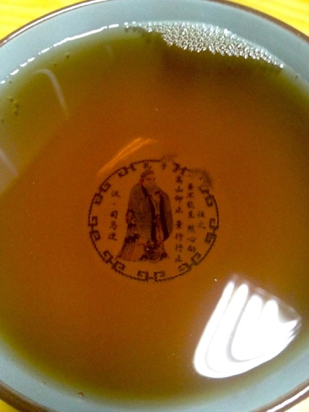 痛風(fēng)可以喝黃酒嗎？那些人不可以喝黃酒？