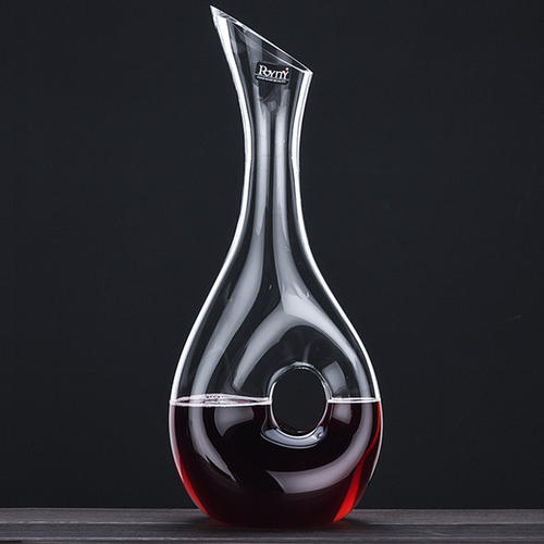 喝紅酒為什么要醒酒？醒酒是為了揮發(fā)紅酒中的二氧化硫。