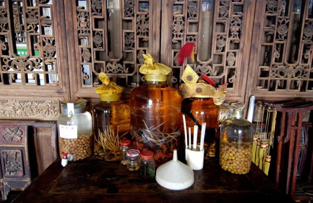 藥酒去濕氣效果好嗎？去濕藥酒什么時(shí)候喝效果好