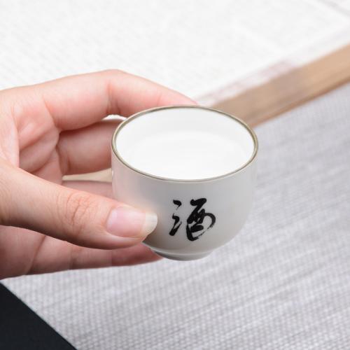 白酒為什么沒有保質(zhì)期標(biāo)注？白酒釀造后怎么保存？