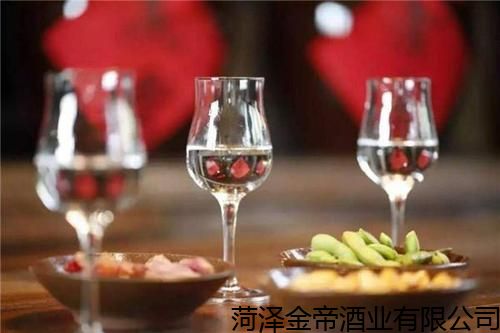 白酒加盟怎么才能盈利？白酒加盟選擇什么品牌？