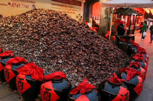西安摔碗酒起源于什么？為什么古人喝完酒要摔碗？