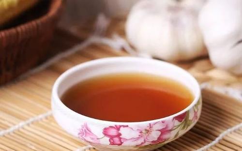 黃酒和白酒哪個更有利于身體健康？黃酒和白酒有什么差別？