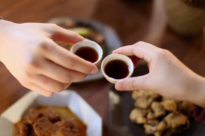 客家黃酒適合什么人喝，客家黃酒價(jià)格是多少