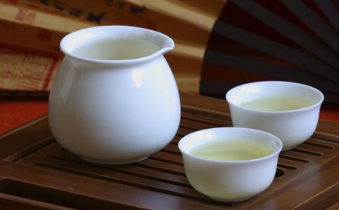 吃什么解酒，喝什么也解酒呢？