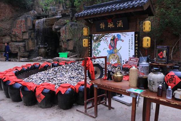 恩施正宗摔碗酒在哪，為什么便宜