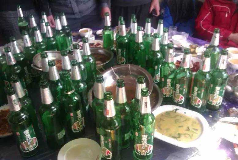 每天喝少量啤酒對(duì)身體好嗎？每天喝少量啤酒對(duì)身體有什么好處？