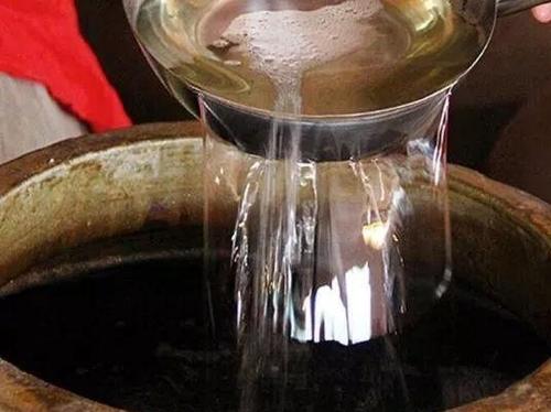 醬香型酒為什么要勾調(diào)？醬香型酒新酒、老酒有什么區(qū)別？