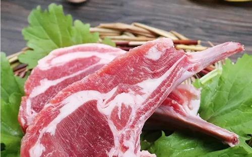 吃羊肉可以喝啤酒嗎？吃羊肉不提倡喝啤酒。