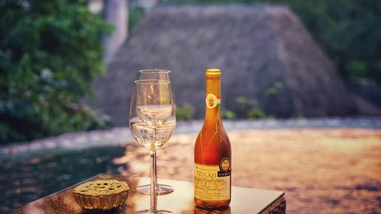 貴腐酒的釀造過(guò)程是怎樣的？貴腐酒的生產(chǎn)釀造過(guò)程