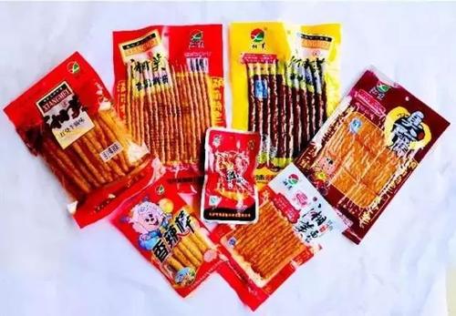 啤酒和辣條可以一起吃嗎？啤酒和辣條不建議一起吃。