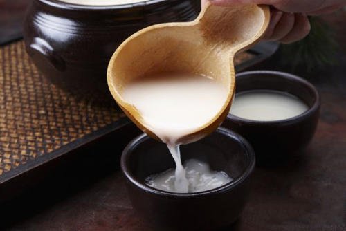 月經(jīng)期間可以喝米酒嗎？哪些人不能喝米酒？
