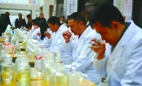 白酒香味越重越好嗎？白酒香味重能說明什么問題？