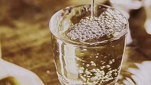 如何鑒別陳年老酒的價(jià)值？有哪些假的陳年老酒？