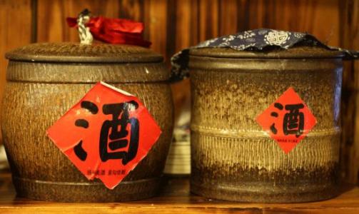 哪種清香型白酒比較好喝？清香型白酒首選汾酒。