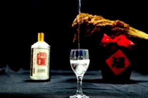 變黃的白酒是好酒？白酒為什么會變黃