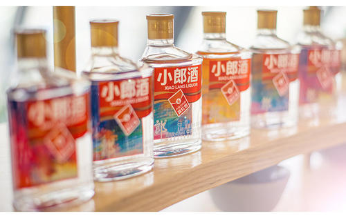 白酒重量為什么比水輕？白酒的容積與重量如何換算？
