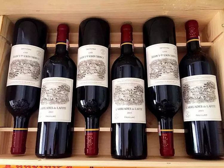 什么叫干紅葡萄酒，什么叫半干紅葡萄酒？
