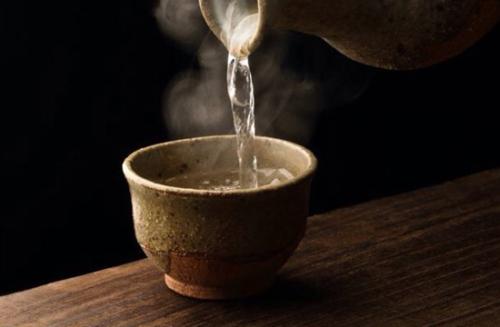 高度白酒和低度白酒的宜飲溫度是多少？