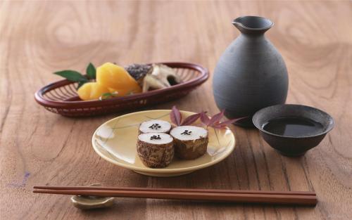日本清酒和中國(guó)白酒有什么區(qū)別？白酒和燒酒有什么區(qū)別？