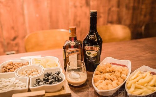 百利甜是什么酒？百利甜應(yīng)該怎么喝？