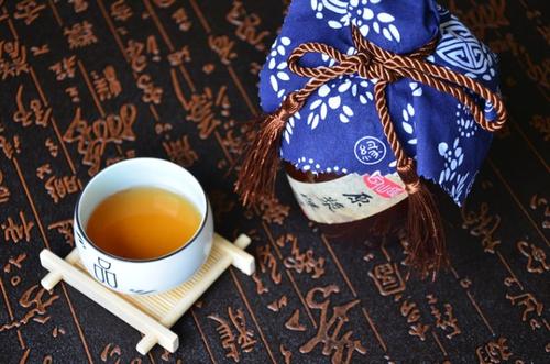 黃酒一般什么時(shí)候喝？關(guān)于喝黃酒的習(xí)俗有哪些？