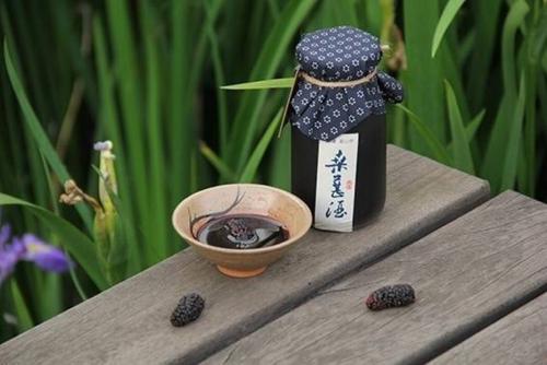 夏天喝紫酒有什么好處？老年人可以喝紫酒嗎？