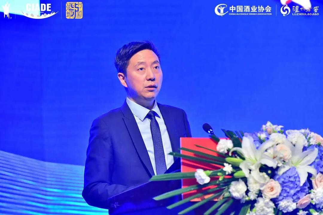 白酒面臨結(jié)構(gòu)性隱憂，濃香酒如何重構(gòu)品類價(jià)值？